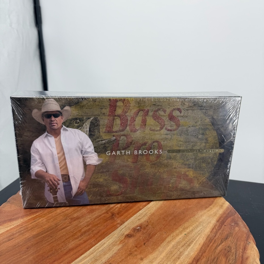 Garth Brooks The Limited Series 7-disc CD box set, a special edition‎ new sealed